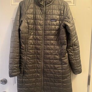 Patagonia Women's Quilted Puffer Jacket - Gray